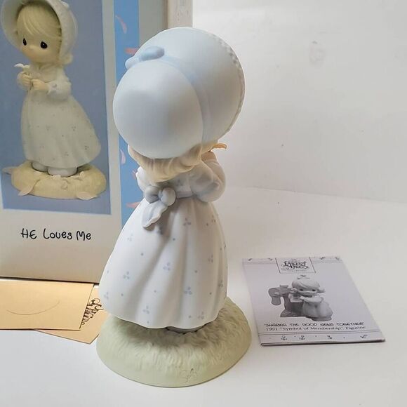 Precious Moments “He Loves Me” Girl with Flower – 1993 Limited Year Figurine #52 - Picture 4 of 7